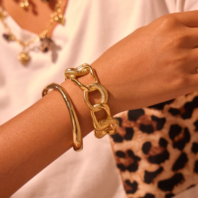 18K Gold Plated Textured Wrap Open Stainless Steel Bangle