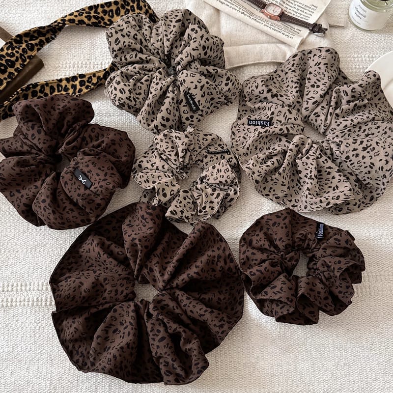 Korean Vintage Leopard Scrunchie, Elastic Silk Scrunchies, Cute Soft Ponytail Holder Bands for Girls