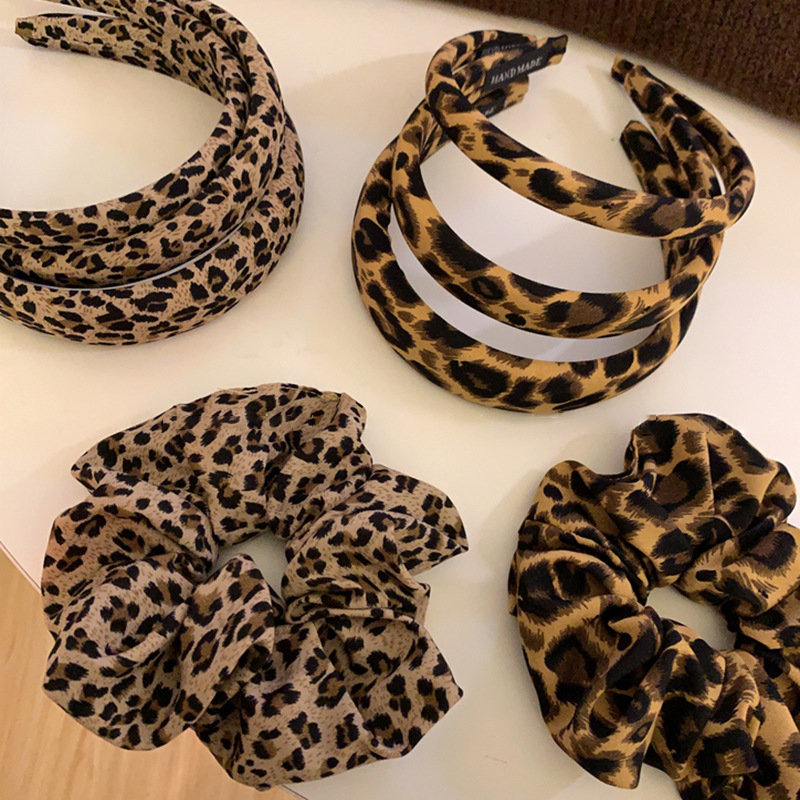 Vintage Leopard Print Scrunchie Headband, Wide Fashion Hair Band, Chic Non-Slip Padded Hair Loop Headwear