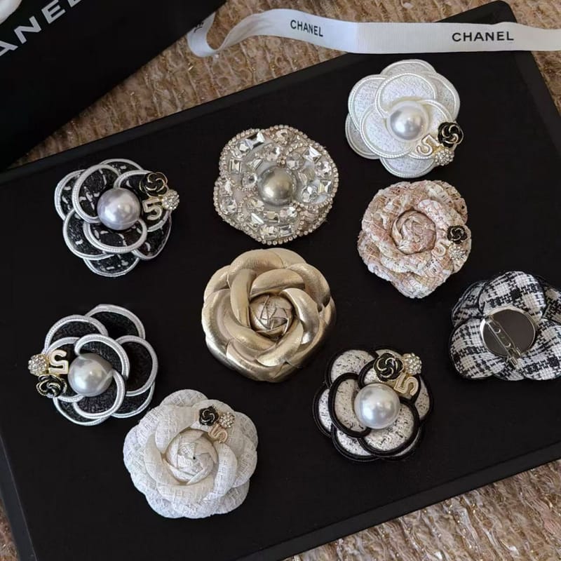 Chanel-Style Camellia Flower Brooch, Vintage Dainty Lapel Pin Brooch, Decorative Jewelry for Dress Coat Accessories Gift