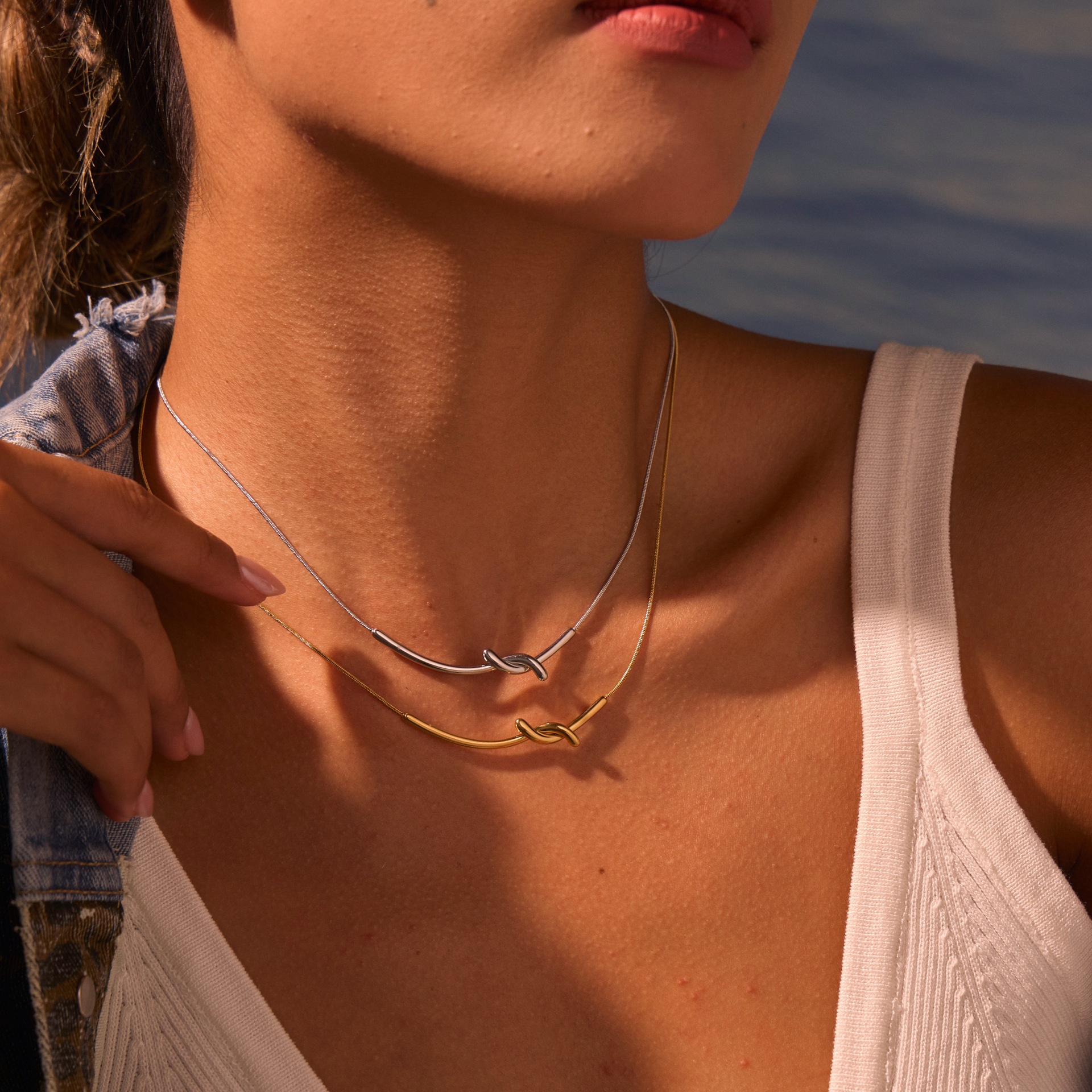 Minimalist 18K Gold Plated Twisted Knot Pendant Necklace