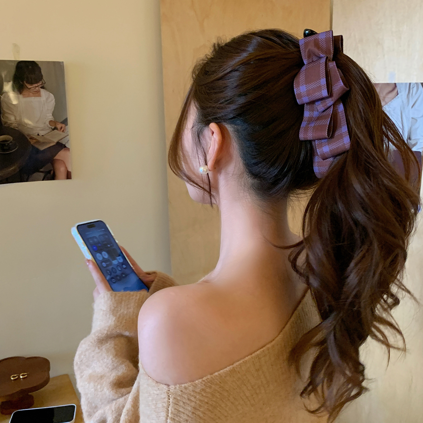 Celebrity-Inspired Cannelé Purple Check Banana Clip, Vertical Hair Clip Clamp, Retro Ponytail Holder Claw for Thick Hair